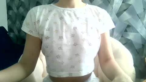 Snapshot of britneykittens chatting on January 7, 5:33 am BritneyKittens online show from January 7, 5:33 am