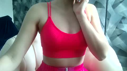 Snapshot of britneykittens chatting on February 7, 7:18 am BritneyKittens online show from February 7, 7:18 am