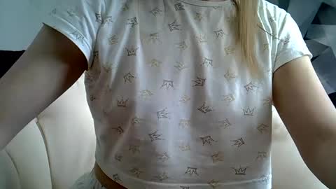 Snapshot of britneykittens chatting on February 25, 8:47 am BritneyKittens online show from February 25, 8:47 am