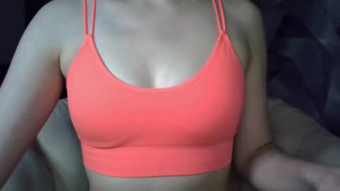 Snapshot of britneykittens chatting on March 3, 3:53 pm BritneyKittens online show from March 3, 3:53 pm