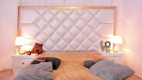 Brittany  online show from May 26, 9:00 pm