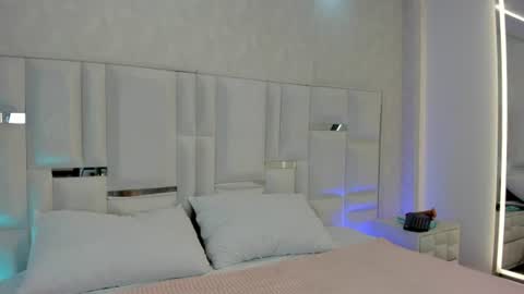 brittany_muse online show from July 3, 12:22 pm