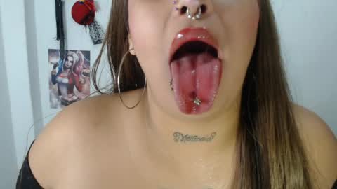Snapshot of brittanycurvy69 chatting on July 23, 11:02 pm brittanycurvy69 online show from July 23, 11:02 pm