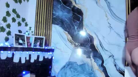 brittanyy20 online show from January 7, 9:23 am