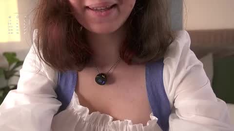 Snapshot of britthe chatting on September 17, 11:34 am Lina online show from September 17, 11:34 am