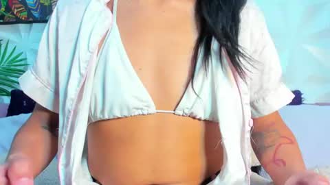 Snapshot of briyit_doll chatting on June 13, 11:19 am BRIYIT online show from June 13, 11:19 am
