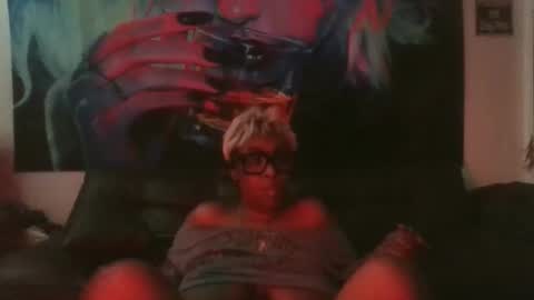 broad90210 online show from February 10, 9:30 pm