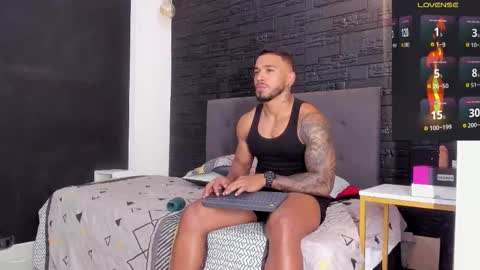 Snapshot of brock_hurn chatting on September 11, 8:42 pm brock_hurn online show from September 11, 8:42 pm