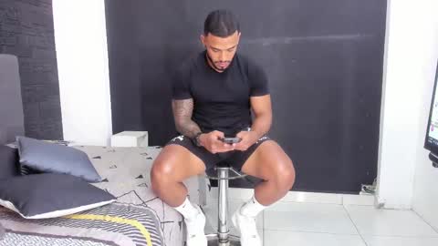 Snapshot of brock_hurn chatting on September 14, 9:03 pm brock_hurn online show from September 14, 9:03 pm