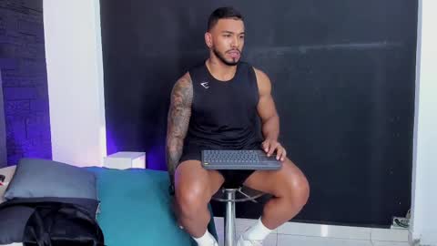 Snapshot of brock_hurn chatting on September 17, 11:17 pm brock_hurn online show from September 17, 11:17 pm