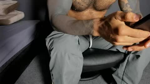brockhurn_ online show from May 8, 1:33 am