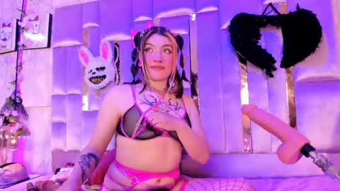     online show from January 31, 2:28 pm