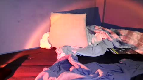 Bradyn online show from June 16, 9:39 pm