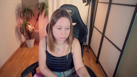 Snapshot of brooke_evans_ chatting on January 17, 8:55 pm Brooke online show from January 17, 8:55 pm