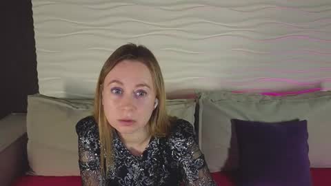 Snapshot of brooke_evans_ chatting on February 11, 11:54 pm Brooke online show from February 11, 11:54 pm