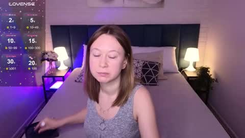 Lady Brooke online show from December 5, 9:00 pm