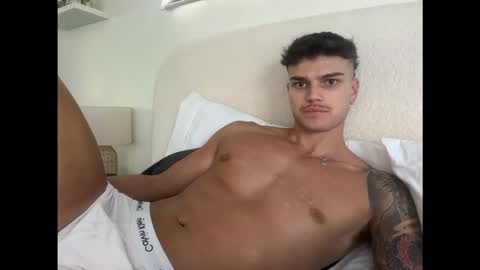 BrooklynTay online show from February 18, 3:35 am