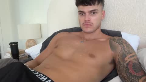 BrooklynTay online show from February 20, 4:09 am