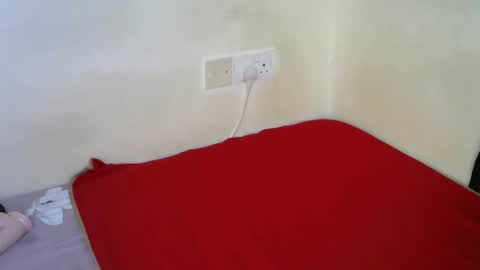 Snapshot of brown_goldy26 chatting on May 19, 6:53 am brown_goldy26 online show from May 19, 6:53 am