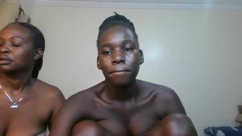 Snapshot of brown_sugar4 chatting on June 4, 11:16 am brown_sugar4 online show from June 4, 11:16 am