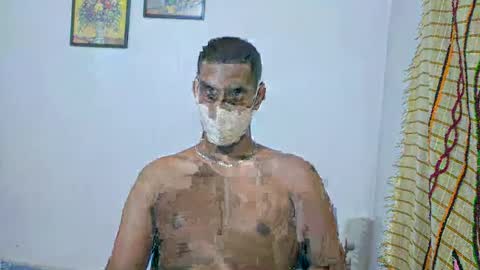 Snapshot of brownguy2505 chatting on October 25, 3:07 pm brownguy2505 online show from October 25, 3:07 pm