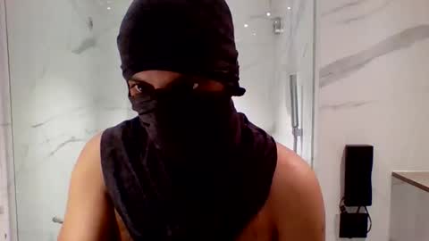 brownmanin40s online show from June 1, 11:56 am