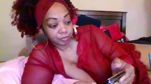brownroundrenee online show from July 25, 11:41 am