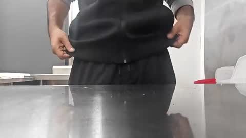 brownskinbull1 online show from June 30, 11:22 am