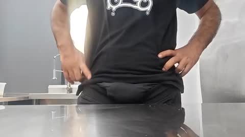 brownskinbull1 online show from July 10, 1:36 pm