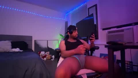 Brownskinshortyy online show from May 5, 5:04 am