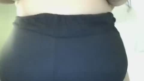 Snapshot of brownsugar0910 chatting on November 10, 10:53 pm EtherealLilac online show from November 10, 10:53 pm