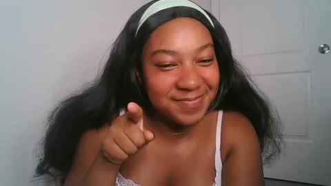 Brownsuagrcutie online show from October 19, 2:23 am