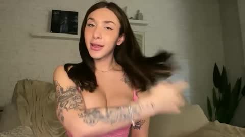 bru_prado online show from October 22, 5:41 am