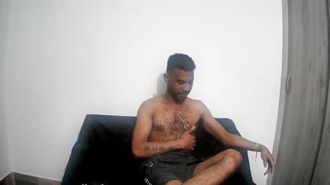 bruce_1111 online show from March 16, 11:09 pm