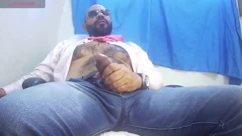 Snapshot of bruce_bigg chatting on May 7, 7:19 pm Bruce online show from May 7, 7:19 pm