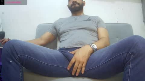 Snapshot of bruce_bigg chatting on May 14, 5:47 am Bruce online show from May 14, 5:47 am