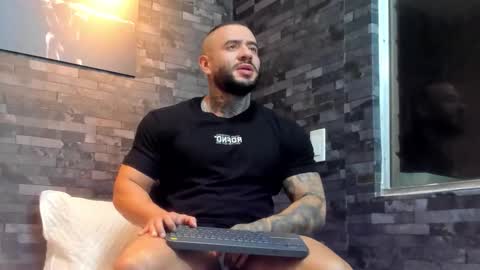 brucedallas online show from January 11, 11:54 pm