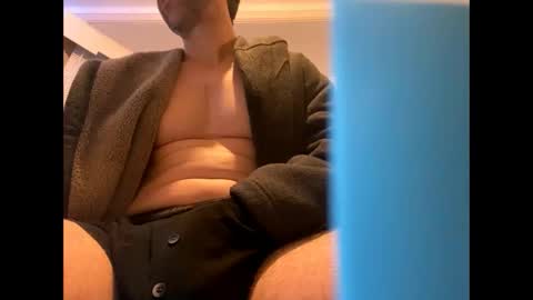 Snapshot of brucelogan80 chatting on January 13, 12:30 am brucelogan80 online show from January 13, 12:30 am