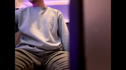 Snapshot of brucelogan80 chatting on November 23, 2:44 am brucelogan80 online show from November 23, 2:44 am