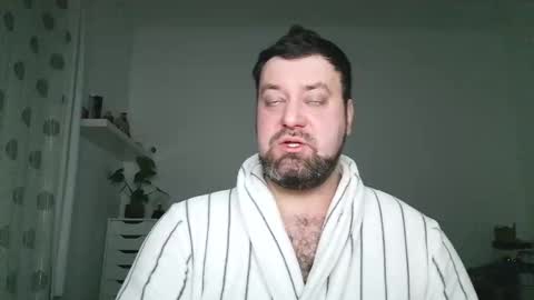 Snapshot of brucemf chatting on December 2, 5:30 pm Bruce online show from December 2, 5:30 pm