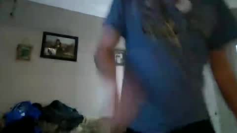 Snapshot of brucephillips785 chatting on October 26, 8:37 pm brucephillips785 online show from October 26, 8:37 pm