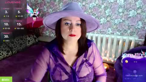 Julia online show from June 28, 9:21 pm