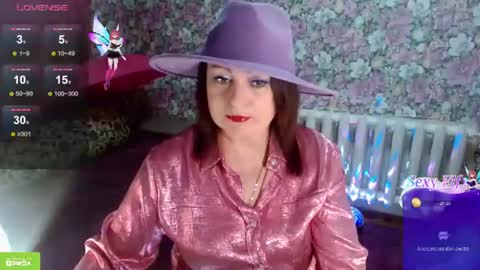 Julia online show from July 10, 10:01 pm