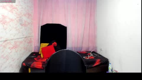 Snapshot of brunette_sasha chatting on May 26, 12:01 pm Sasha Brunette online show from May 26, 12:01 pm