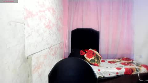 Snapshot of brunette_sasha chatting on June 3, 2:33 pm Sasha Brunette online show from June 3, 2:33 pm