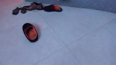 Snapshot of bruno_woods chatting on December 16, 12:59 am Andres Suarez online show from December 16, 12:59 am