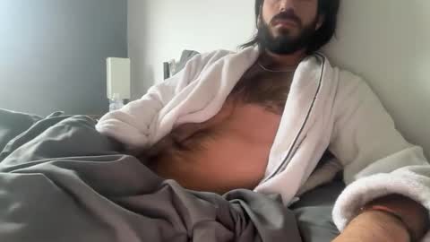 Snapshot of brunobaibe3399 chatting on April 19, 1:43 pm Sebastian online show from April 19, 1:43 pm