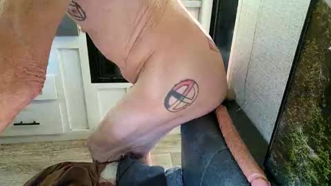 Snapshot of brushsquach chatting on September 22, 6:10 pm Steve... aka SkinnieDippin aka TimberTramp online show from September 22, 6:10 pm