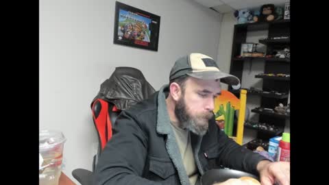 Snapshot of brutalmaster1983 chatting on January 6, 5:52 am BRUTALMASTER1983 online show from January 6, 5:52 am