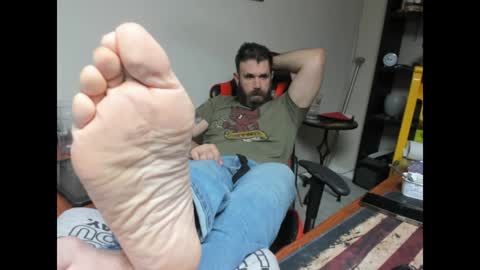 Snapshot of brutalmaster1983 chatting on January 25, 8:21 am BRUTALMASTER1983 online show from January 25, 8:21 am